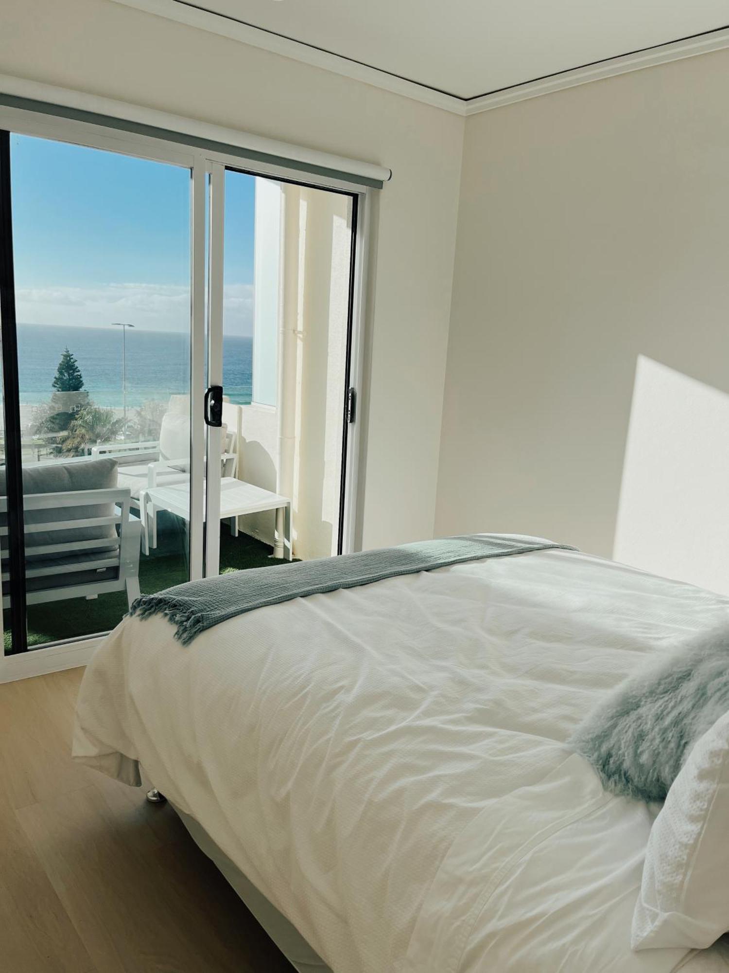 Bondi Beach Waves 2 Beachfront Apartment Сідней Екстер'єр фото