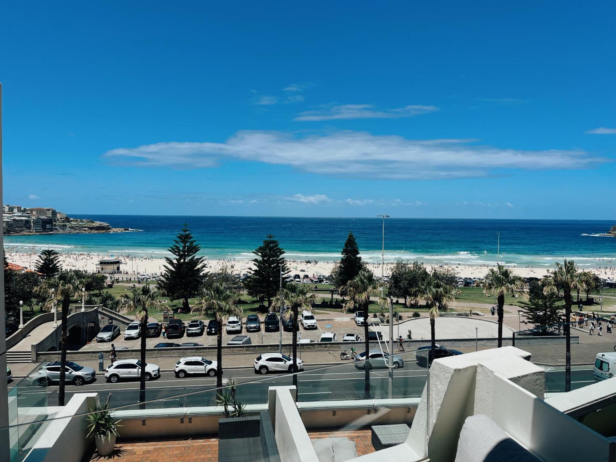 Bondi Beach Waves 2 Beachfront Apartment Сідней Екстер'єр фото