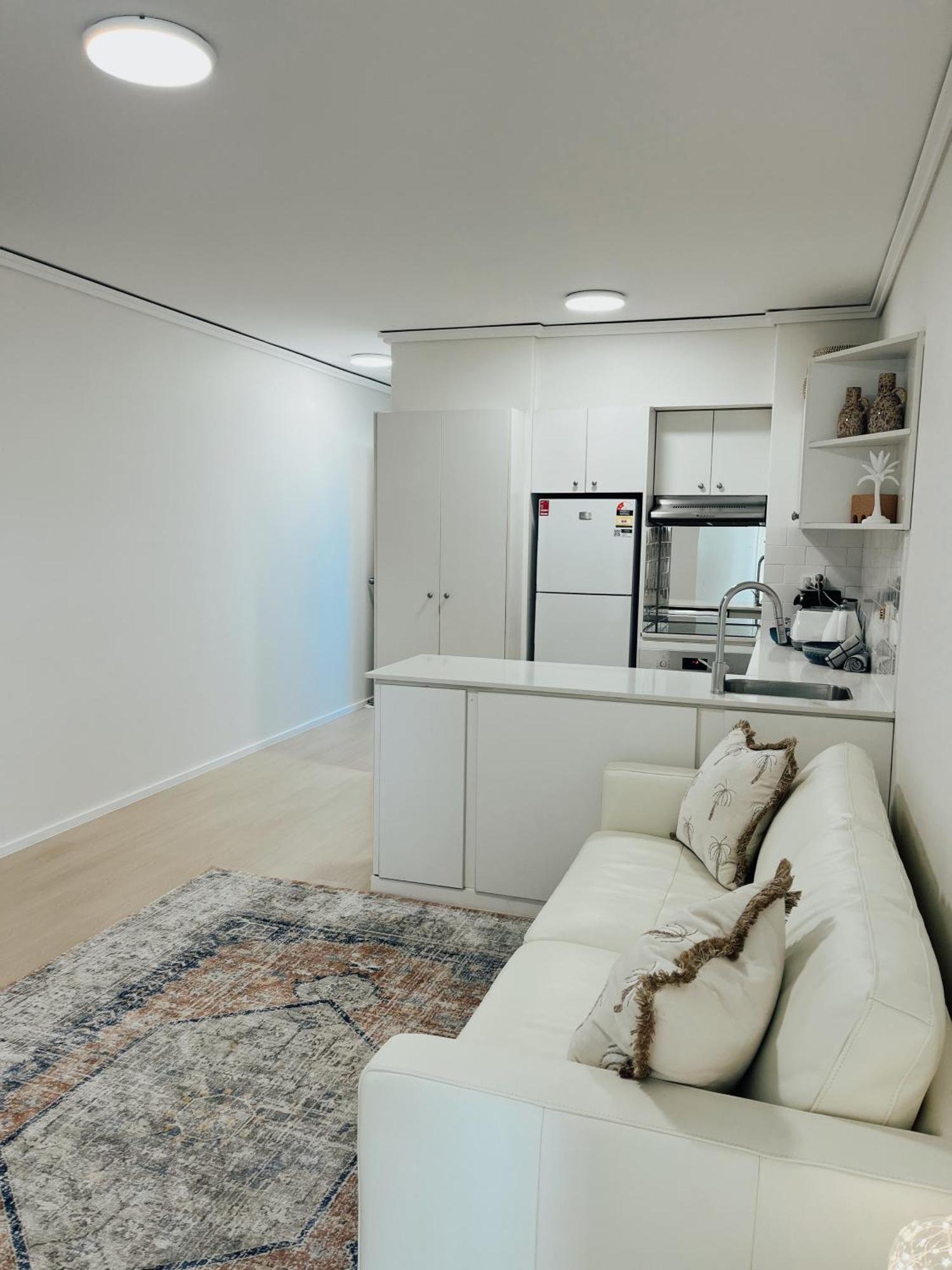 Bondi Beach Waves 2 Beachfront Apartment Сідней Екстер'єр фото